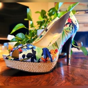 Floral Print platform heels